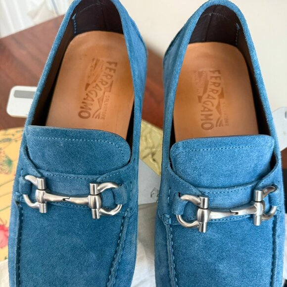 Salvatore Ferragamo Mens Giancini Ornament Parigi Suede Driver Shoes light blue - Picture 2 of 9